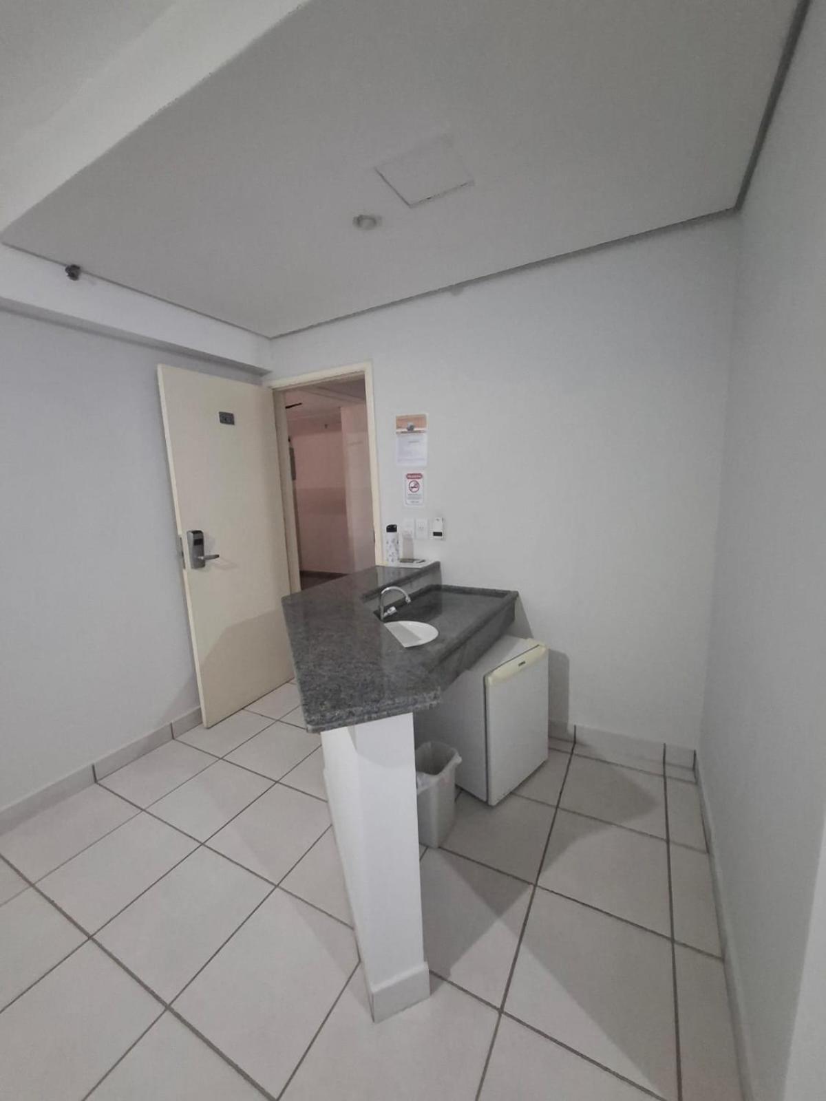 Saint James Palace Hotel Lencois Paulista Bagian luar foto